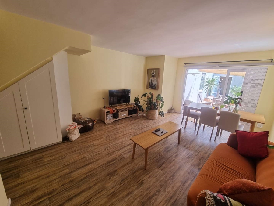 To Let 2 Bedroom Property for Rent in Claremont Upper Western Cape